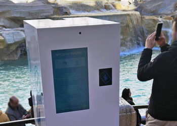 Lo “sparamonete” di Fontana di Trevi