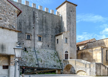 Da Velletri a Torvajanica, il caso immobiliare finito su Italia 1