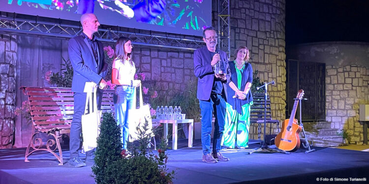 Papaleo show, grande esordio per la 1ª serata del Festival del Cinema