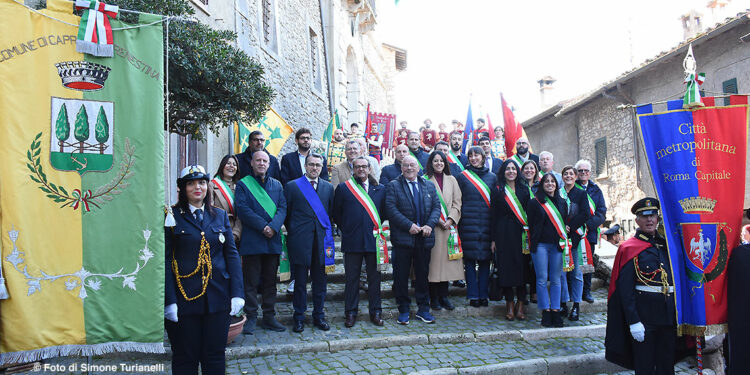 Tripudio a Capranica Prenestina, consegnata la bandiera Borghi più Belli d’Italia