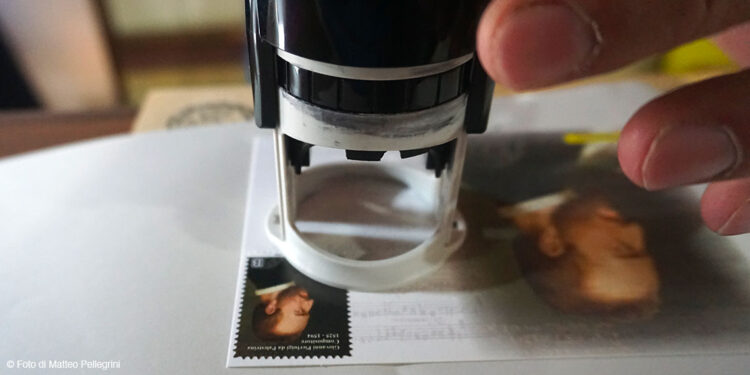 Svelato il francobollo che celebra il cinquecentenario della nascita di Giovanni Pierluigi da Palestrina