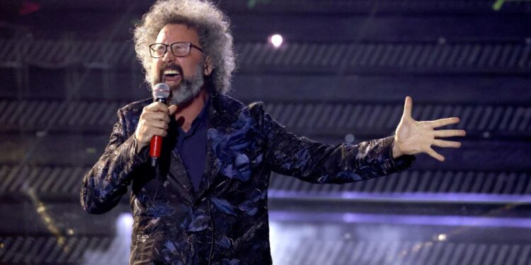 Simone Cristicchi ringrazia Velletri con un Concerto Gratuito