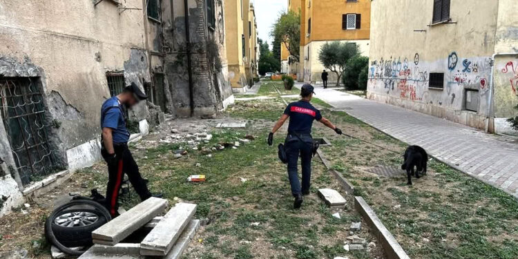 Quarticciolo, la tragedia del crack diventa spettacolo sui social