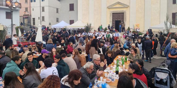Rocca di Cave, successo straordinario per la 47ª Sagra del Marrone