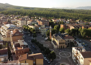 Lariano, sorpresi durante un furto da 30mila euro